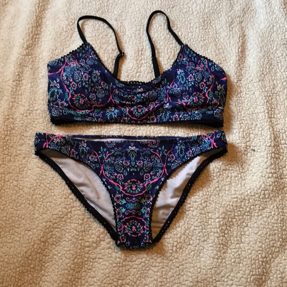Bathing suit